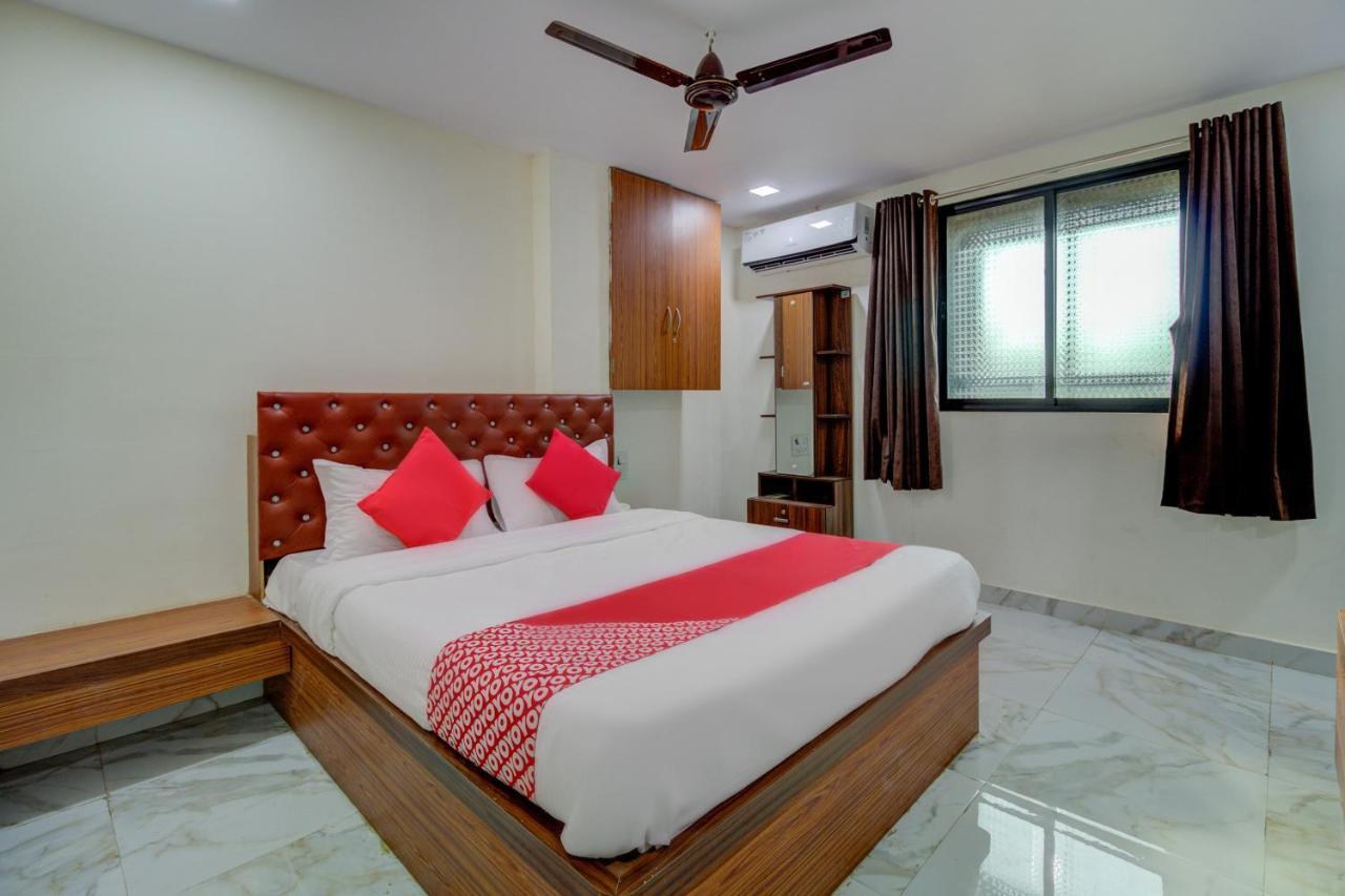 Oyo 67979 Hotel Hollywood Park Sasupāda المظهر الخارجي الصورة